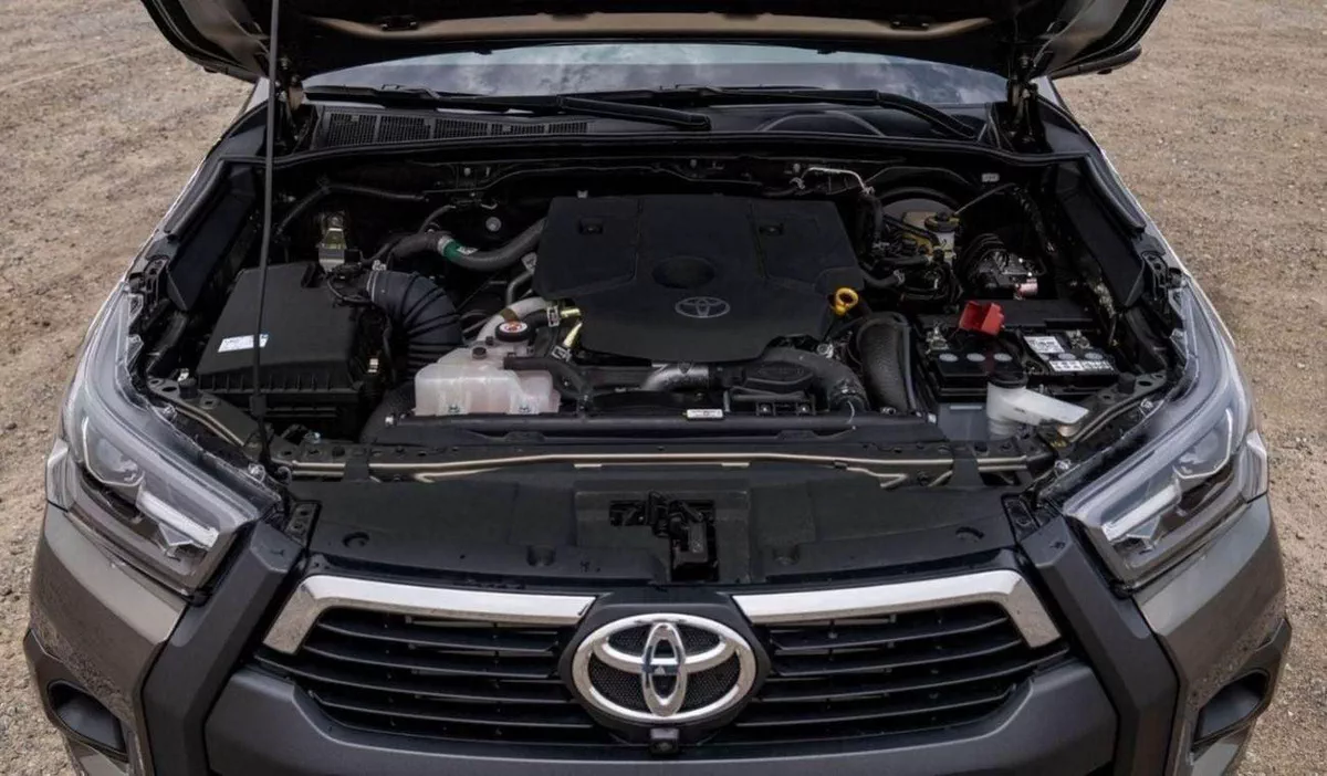 Toyota Hilux ADVENTURE-19-0