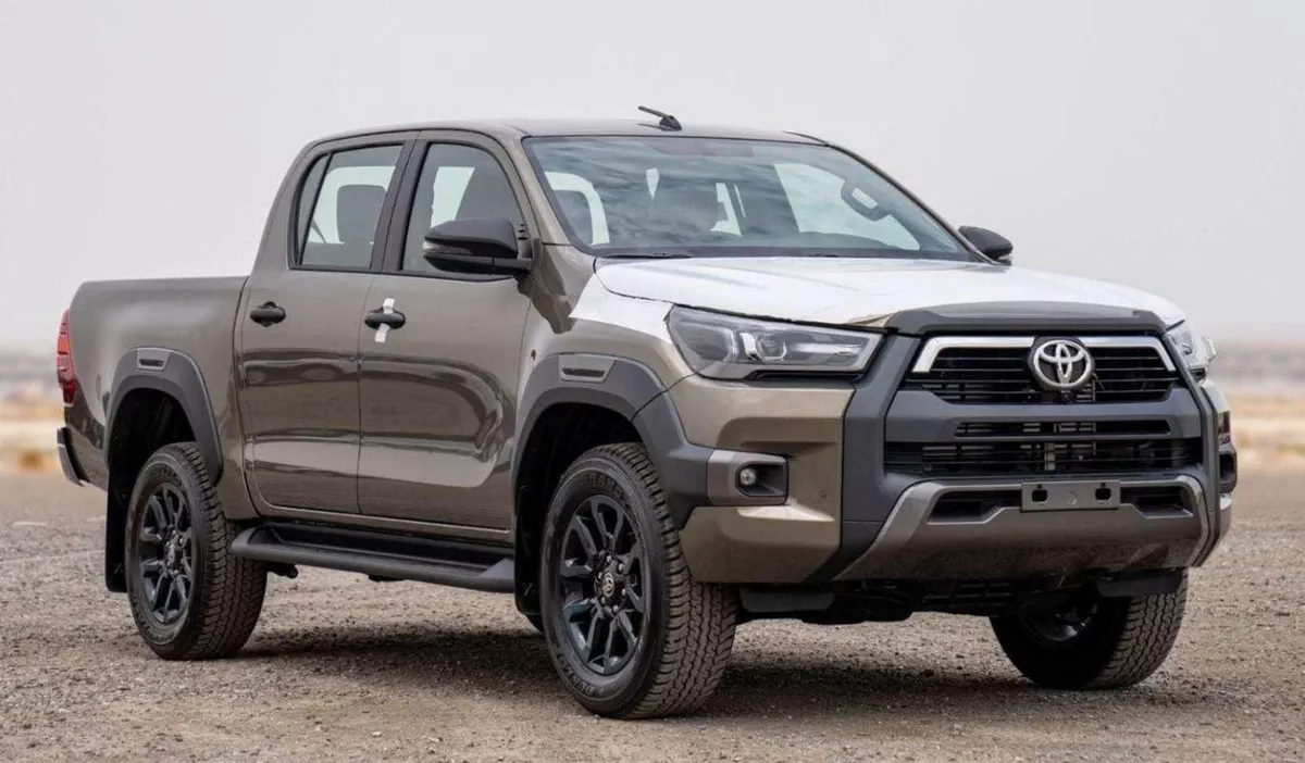 Toyota Hilux ADVENTURE-2-0