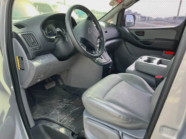 Hyundai H1 Cargo Van