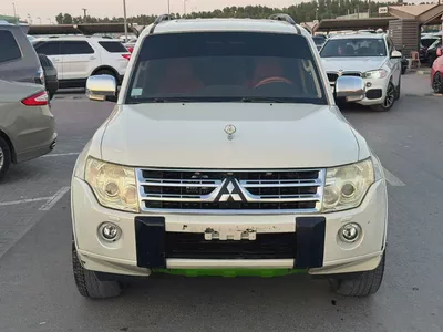 Mitsubshi pajero 2010 whitecooor fullopshin calen car-0
