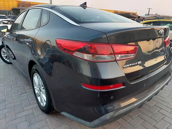 Kia Optima 2019, American Specs