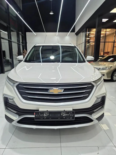 Chevrolet Captiva Gcc Mid option-8