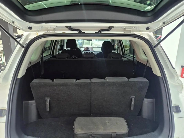 Chevrolet Captiva Gcc Mid option