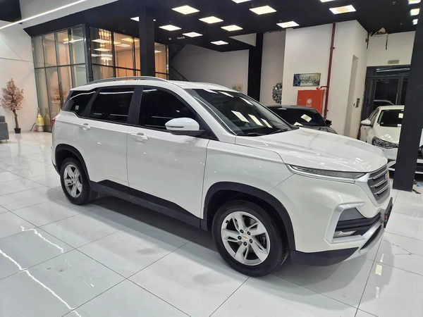 Chevrolet Captiva Gcc Mid option