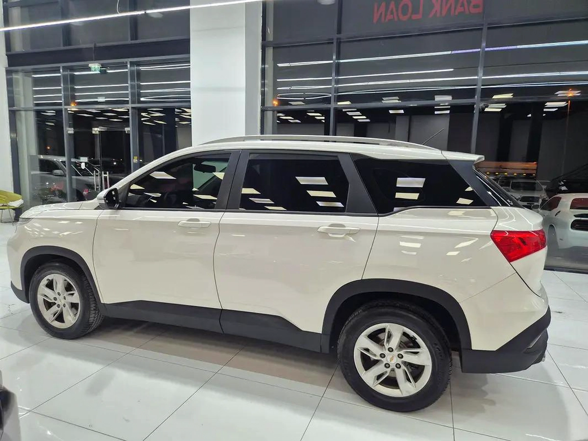 Chevrolet Captiva Gcc Mid option-9-9