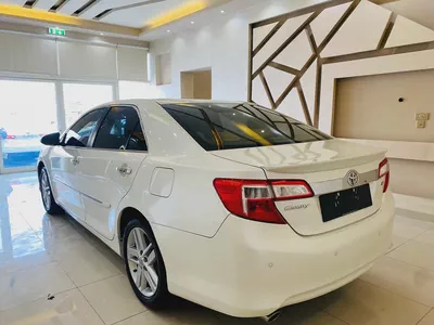 Toyota Camry SE Plus 2014 - GCC Specs - Reliable and Fuel Efficient-8