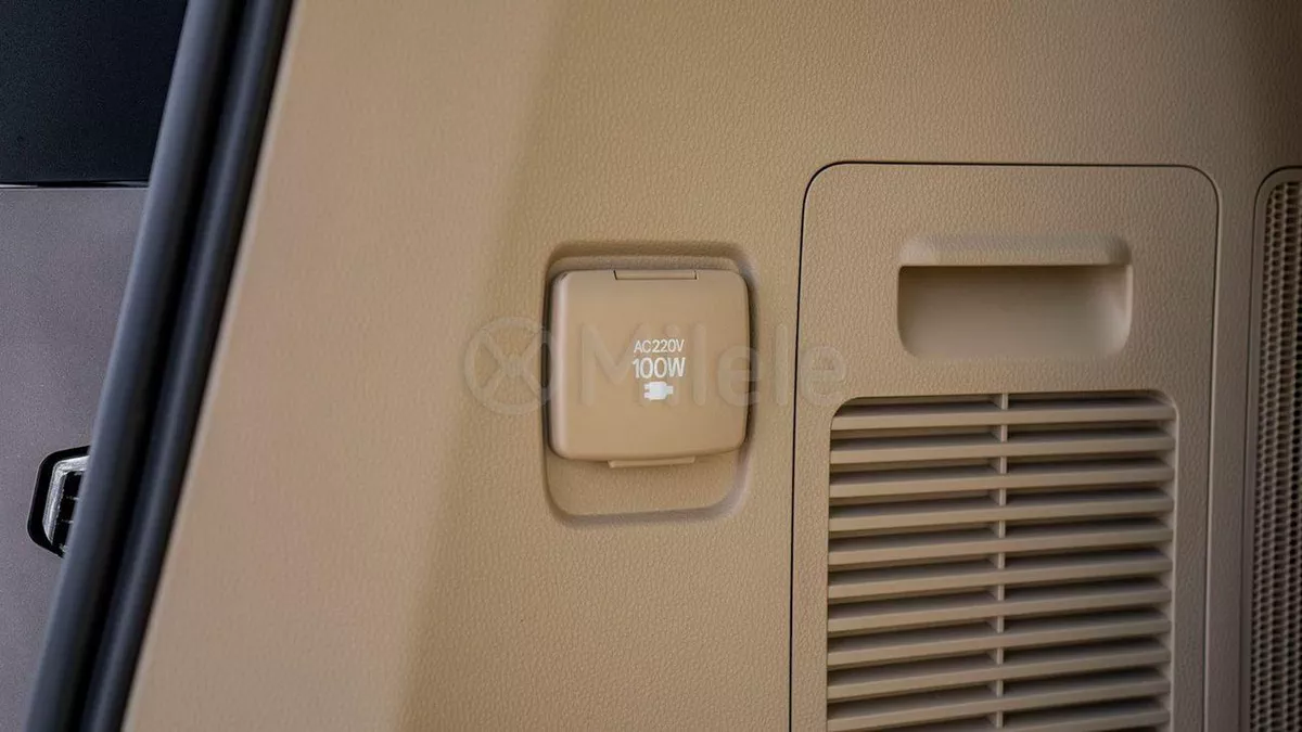 Toyota Land Cruiser VX-8-0