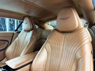 Low Mileage | GCC | Aston Martin Service History-1
