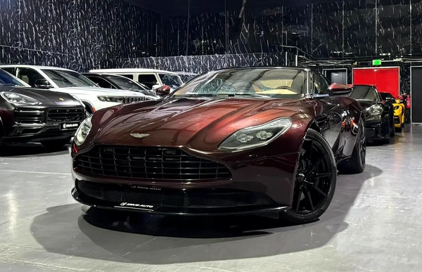 Low Mileage | GCC | Aston Martin Service History