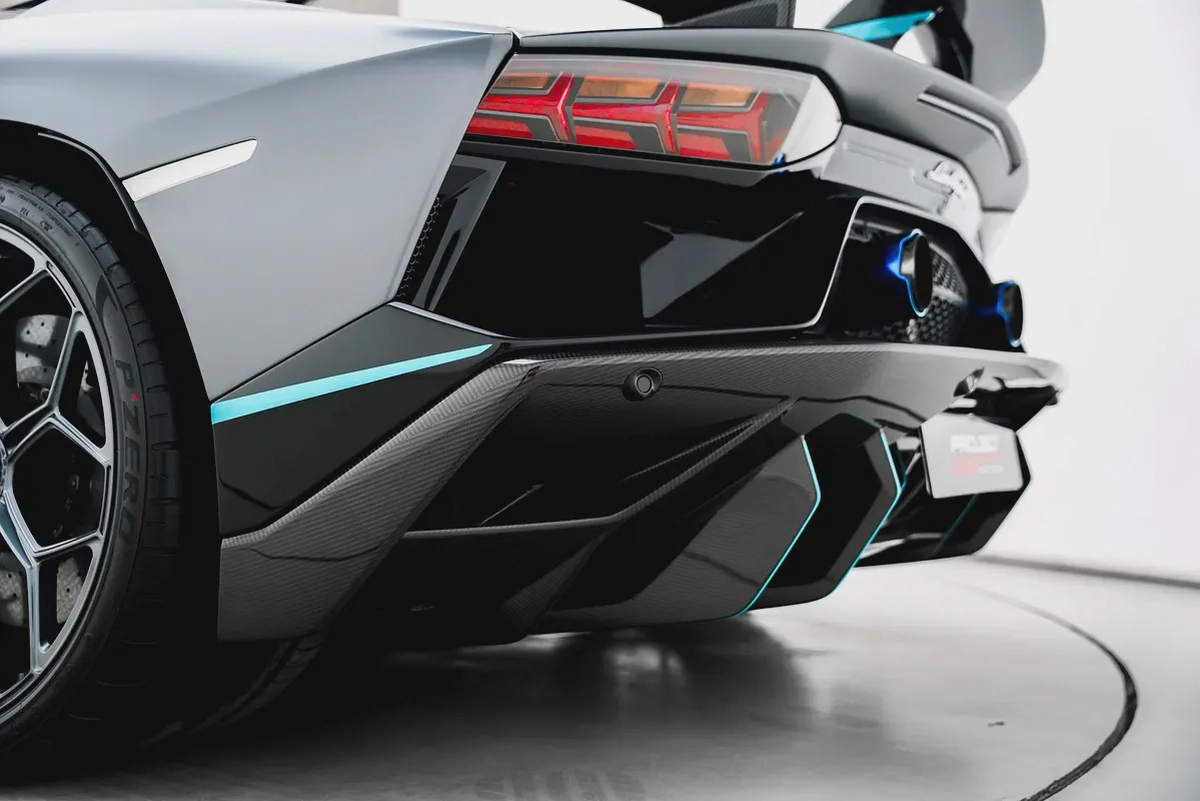 2022 Lamborghini Aventador SVJ 63-9-9