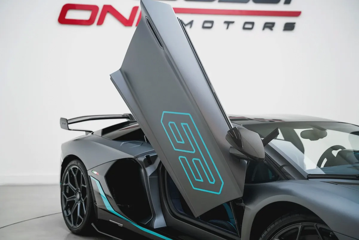 2022 Lamborghini Aventador SVJ 63-4-4