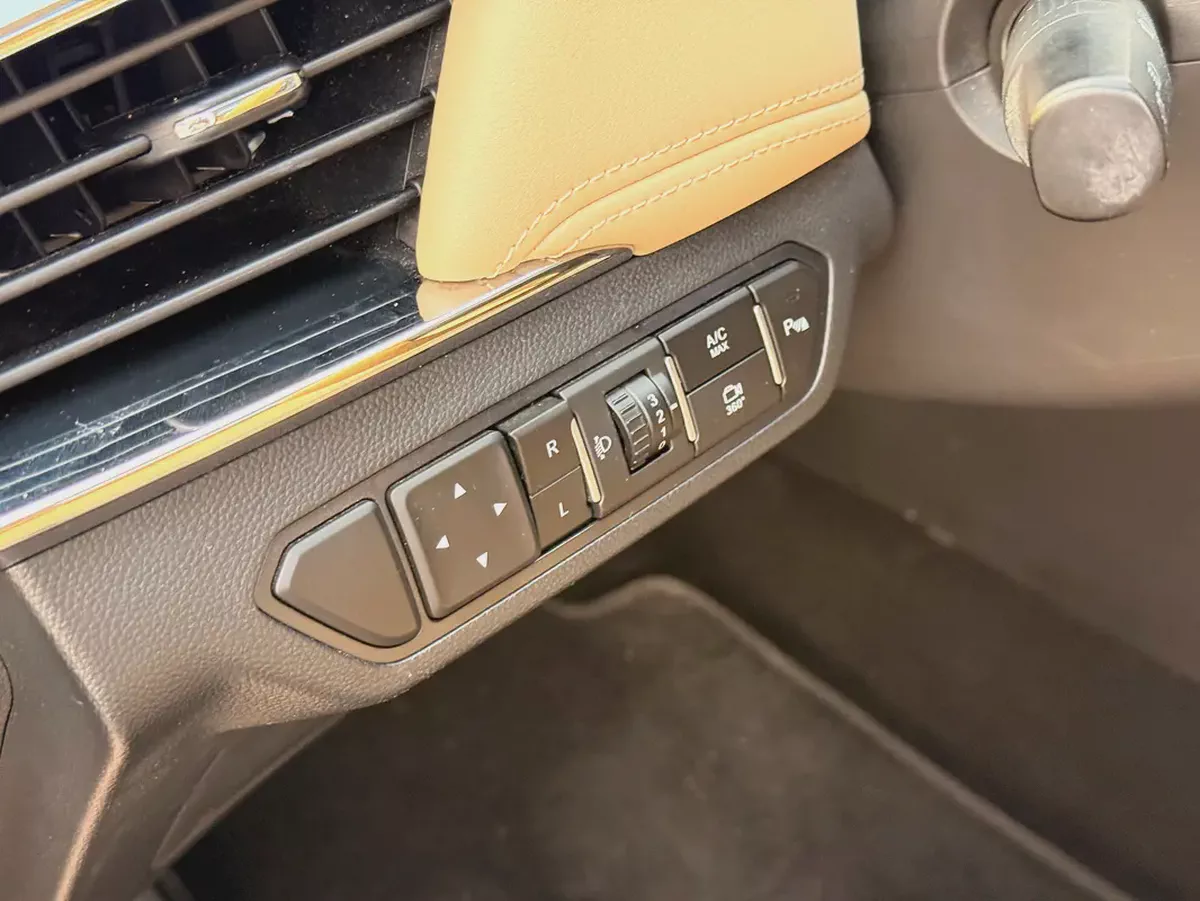 2025 Chevrolet Captiva Premier GCC Specs-16-16