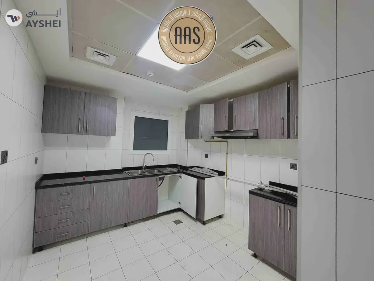 No commission huge size 2bhk with Storeroom || rent 100k || all amenities || arjan dubai-13-13