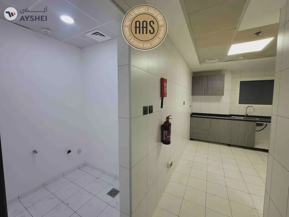 No commission huge size 2bhk with Storeroom || rent 100k || all amenities || arjan dubai-7-7