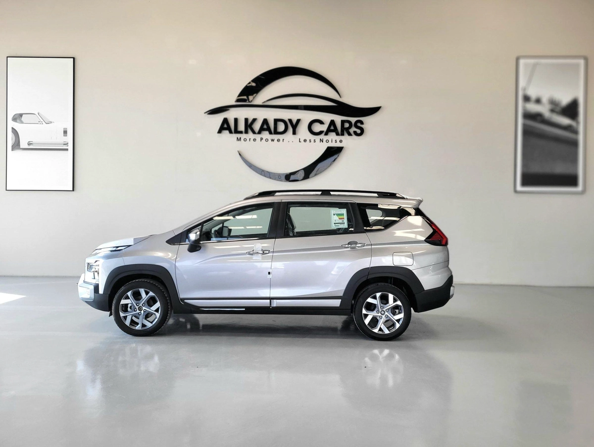 Mitsubishi xpander Cross 1.5L 2025 (silver)-1-1