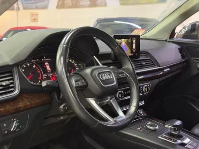Audi Q5 45 TFSI American Specs - Low Mileage Luxury SUV-5