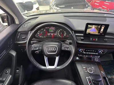 Audi Q5 45 TFSI American Specs - Low Mileage Luxury SUV-6