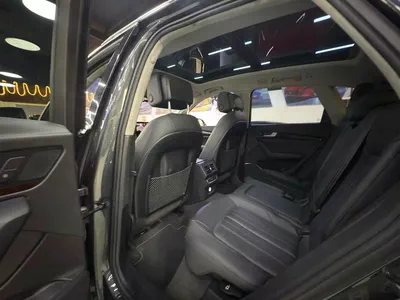 Audi Q5 45 TFSI American Specs - Low Mileage Luxury SUV-8