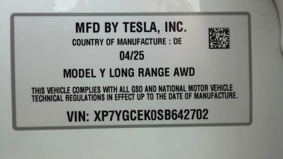 Tesla Model Y Long Range Dual Motors 2025 | GCC Specs | Under warranty