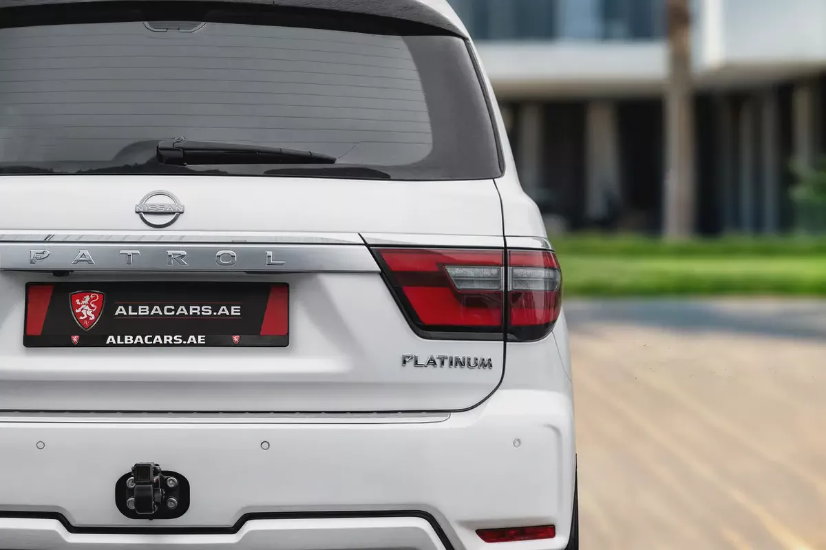 3,428 P.M |  Patrol SE Platinum | 0% Downpayment | Nissan Warranty till March 2027-5-5
