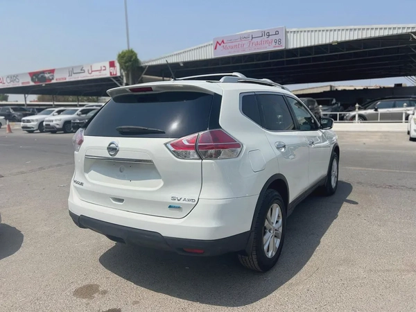 NISSAN ROGUE SV