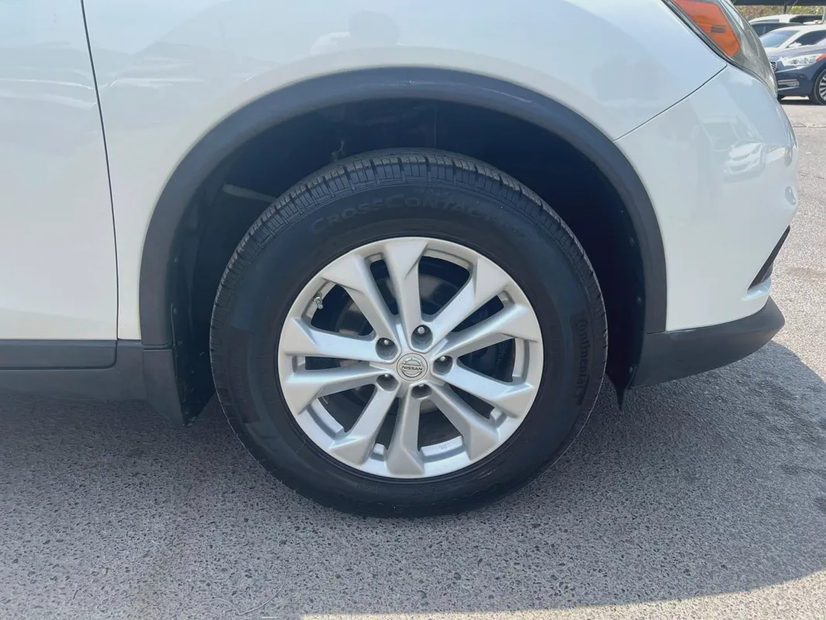 NISSAN ROGUE SV-5-5
