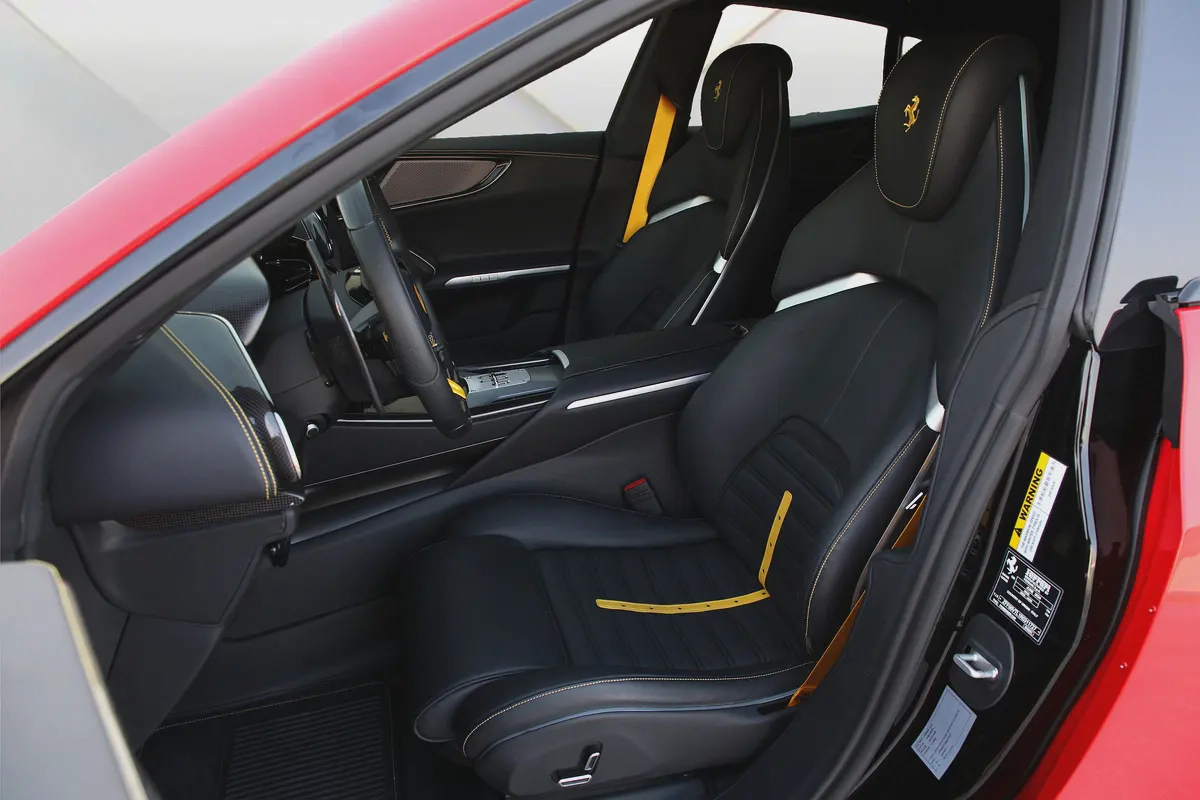FERRARI PUROSANGUE 2024 - CARBON EDITION - FULLY LOADED - AMAZING CONDITION-8-8