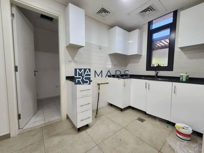 ✨ Elegant 3BHK Middle Unit for Rent in Nasma Residence, Sharjah ✨-4