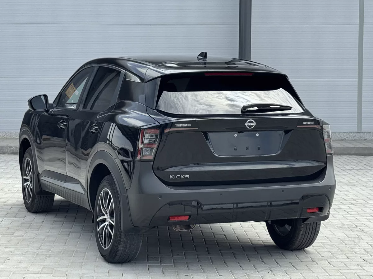 Nissan Kicks SV-3-0