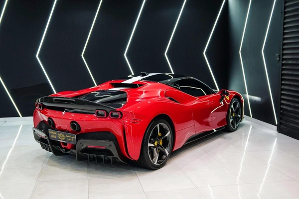Ferrari SF90 Stradale Asseto Fiorano