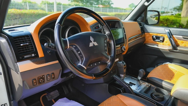 MITSUBISHI PAJERO 2020!! SIGNATURE CONDITION!! GCC SPECS!! WELL MAINTAINED!! 3.8 V6