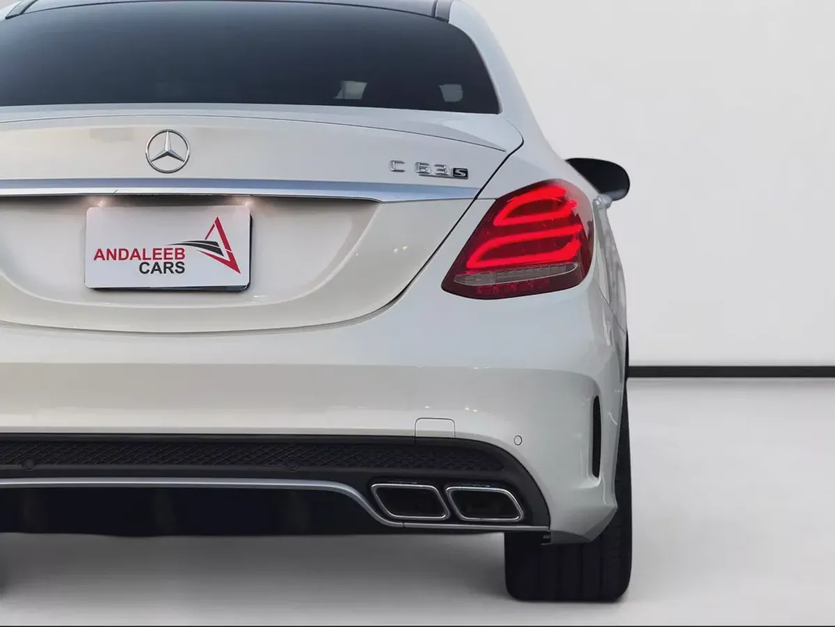 MERCEDES-BENZ C63 S AMG | | 4.0L TWIN-TURBO V8 | 503 HP | 2 KEYS | ORIGINAL PAINT-4-4