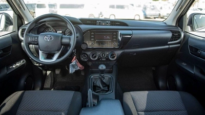 Toyota Hilux GL TOYOTA HILUX MID OPTION 2.4L DIESEL 2025 FOR EXPORT ONLY-12