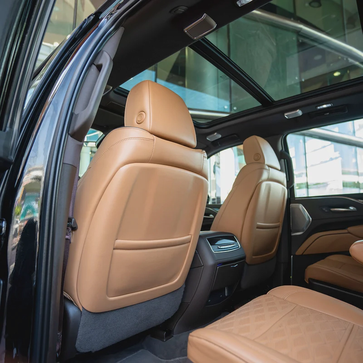 2022 CADILLAC ESCALADE SPORT PLATINIUM GCC DONE 78,000KM ( WARRANNTY SERVICE CONTRACT TILL 20