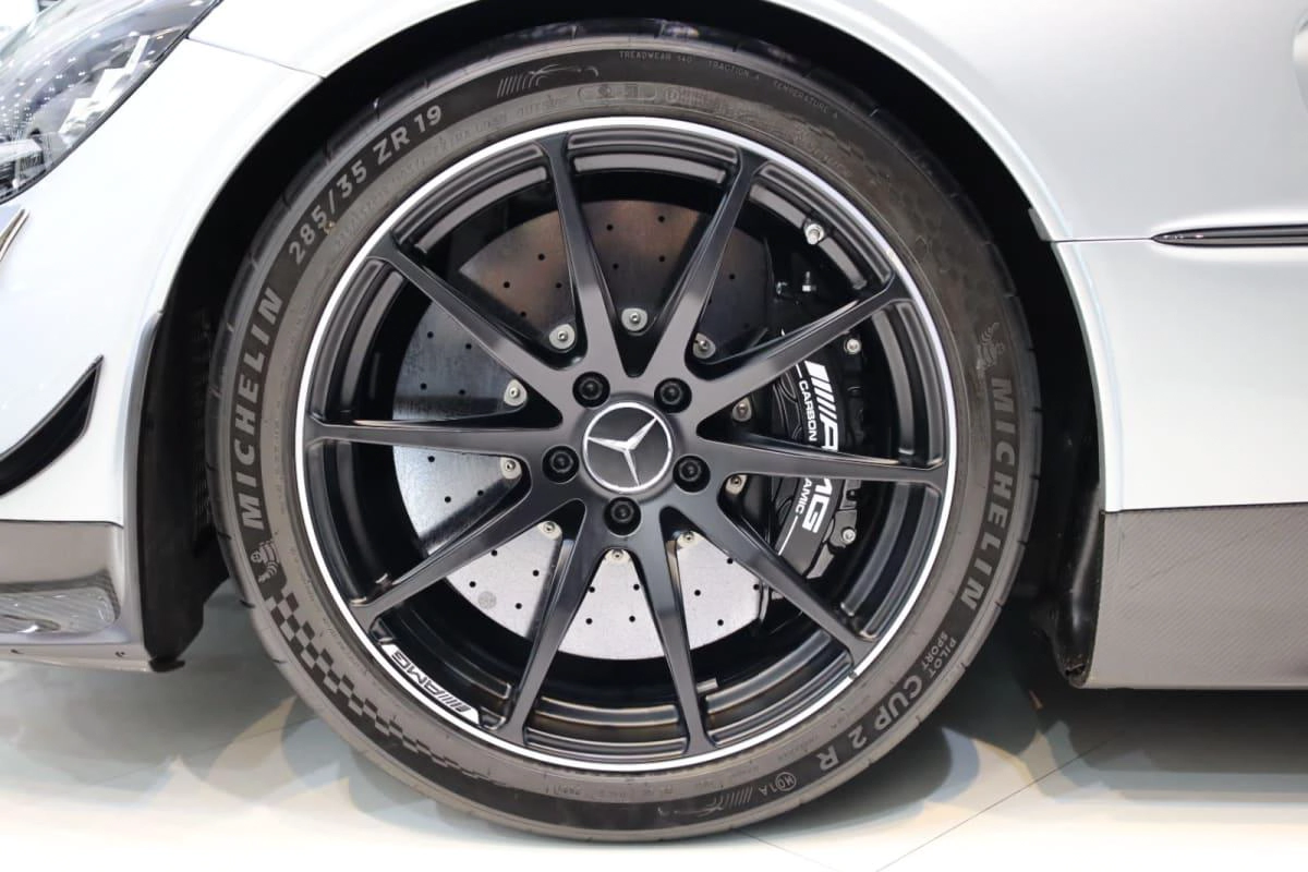 Mercedes-Benz AMG GT Black Series-5-5