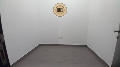 Chiller free luxurious huge 2bhk with maid's room all amenities-4