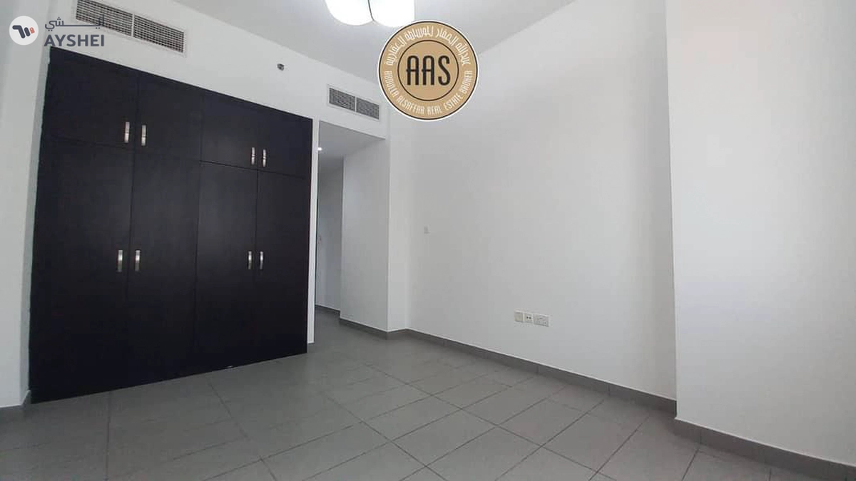 Chiller free luxurious huge 2bhk with maid's room all amenities-6-6