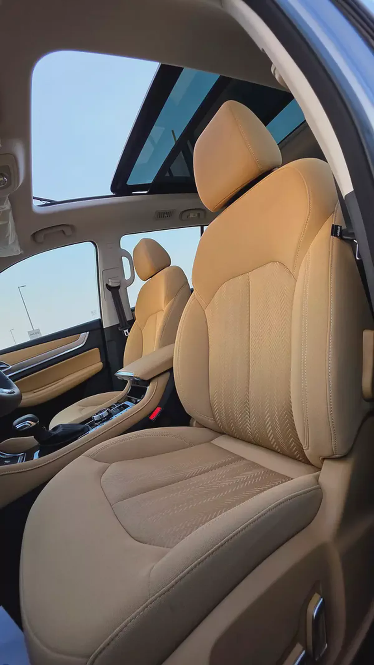 MG RX8 2024 GCC Specs | 7-Seater Luxury SUV | Brand New Condition-9-9
