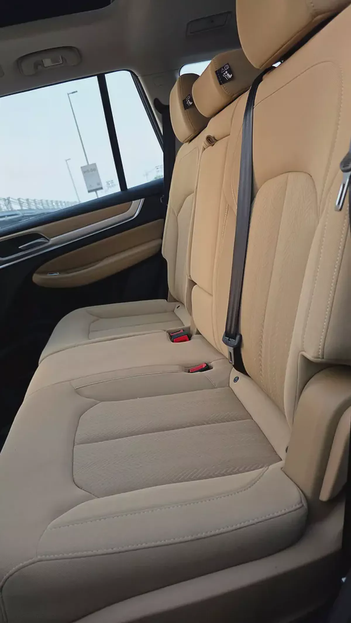 MG RX8 2024 GCC Specs | 7-Seater Luxury SUV | Brand New Condition-7-7