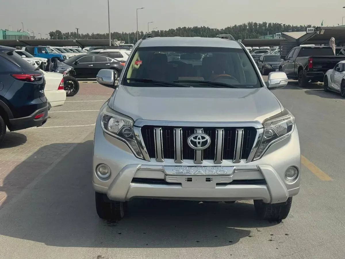 Toyota Prado 2014 silver color GCc Calen car