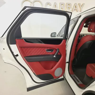 AED 4161 PM | BENTLEY BENTAYGA W12 2017 | WELL MAINTAINED | 1 YEAR WARRANTY | GCC-18