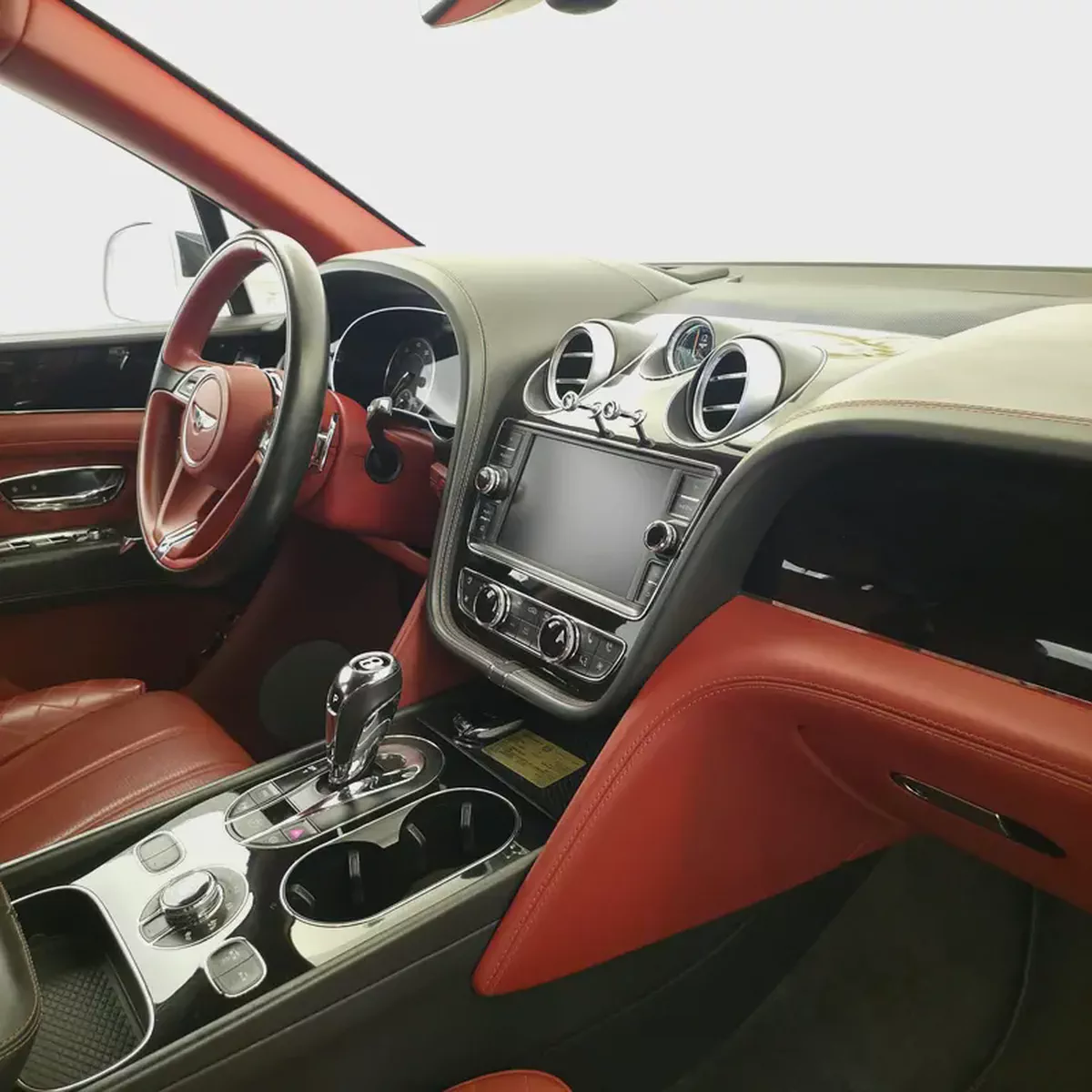 AED 4161 PM | BENTLEY BENTAYGA W12 2017 | WELL MAINTAINED | 1 YEAR WARRANTY | GCC-14-14