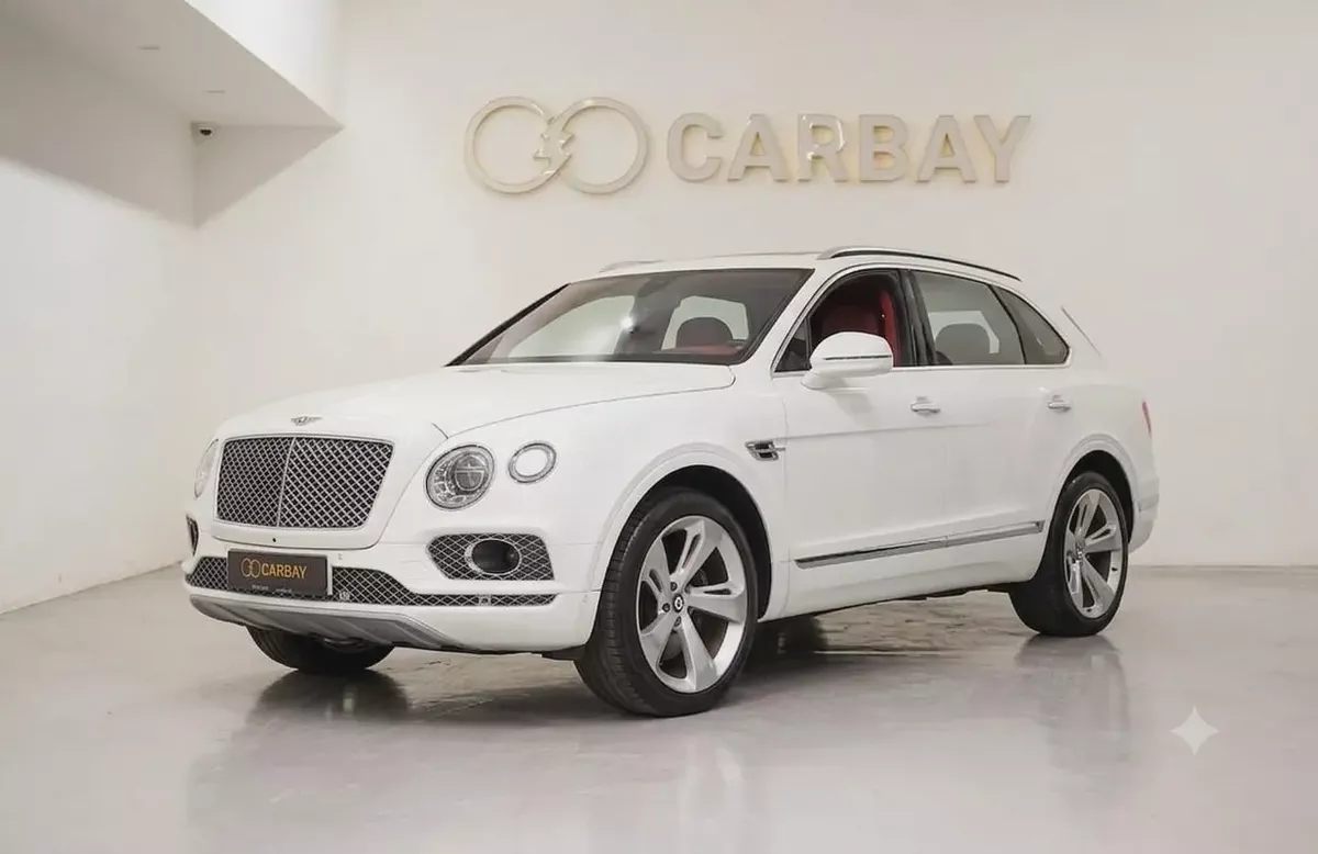 AED 4161 PM | BENTLEY BENTAYGA W12 2017 | WELL MAINTAINED | 1 YEAR WARRANTY | GCC