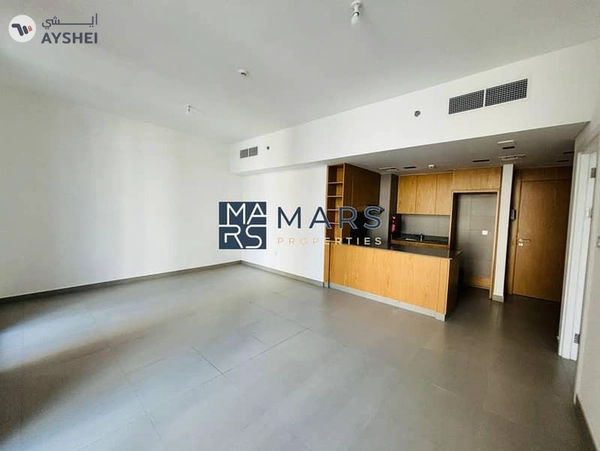 Spacious 1BHK with Balcony & Large Living Area!