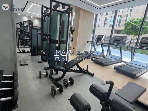 Spacious 1BHK with Balcony & Large Living Area!