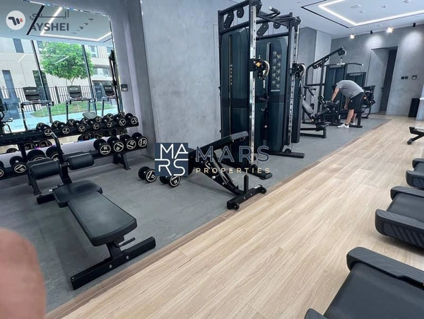 Spacious 1BHK with Balcony & Large Living Area!