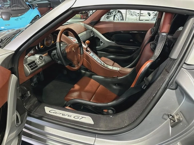 PORSCHE CARRERA GT, FULL SERVICE HISTORY, MAJOR SERVICE FROM AL NABOODAH,EXCELLENT CONDITION-6