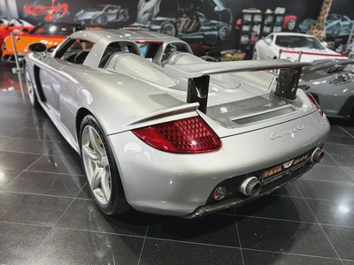 PORSCHE CARRERA GT, FULL SERVICE HISTORY, MAJOR SERVICE FROM AL NABOODAH,EXCELLENT CONDITION-12