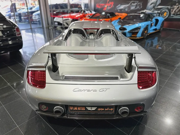 PORSCHE CARRERA GT, FULL SERVICE HISTORY, MAJOR SERVICE FROM AL NABOODAH,EXCELLENT CONDITION