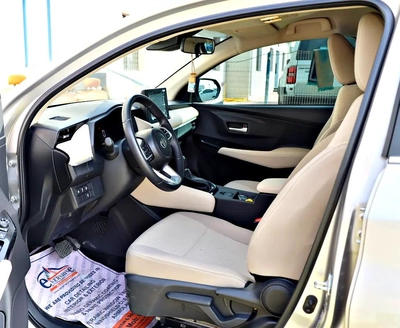 1030 EMI ON 0 DOWNPAYMENT 2023 TOYOTA YARIS NEW SHAPE- Silver Colour-8